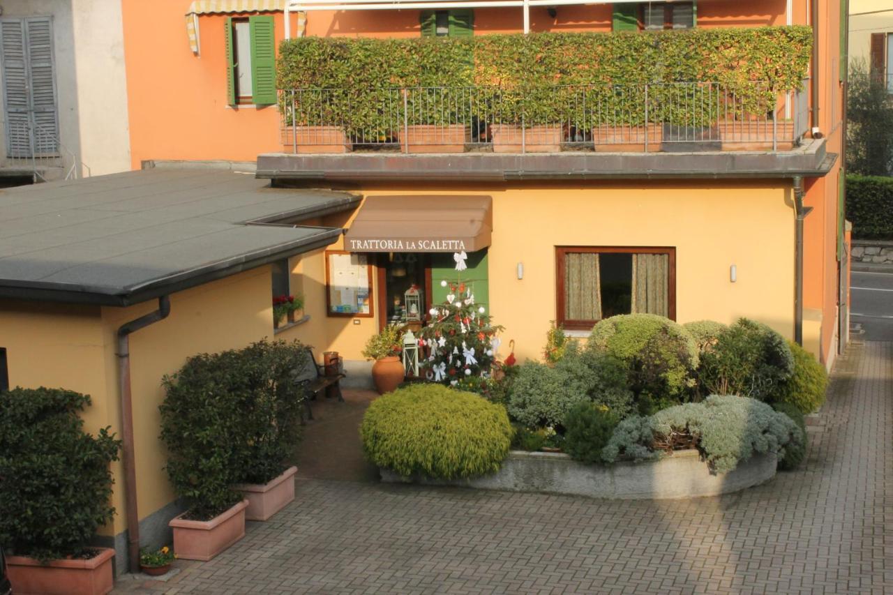 Albergo La Scaletta Cantu Bagian luar foto