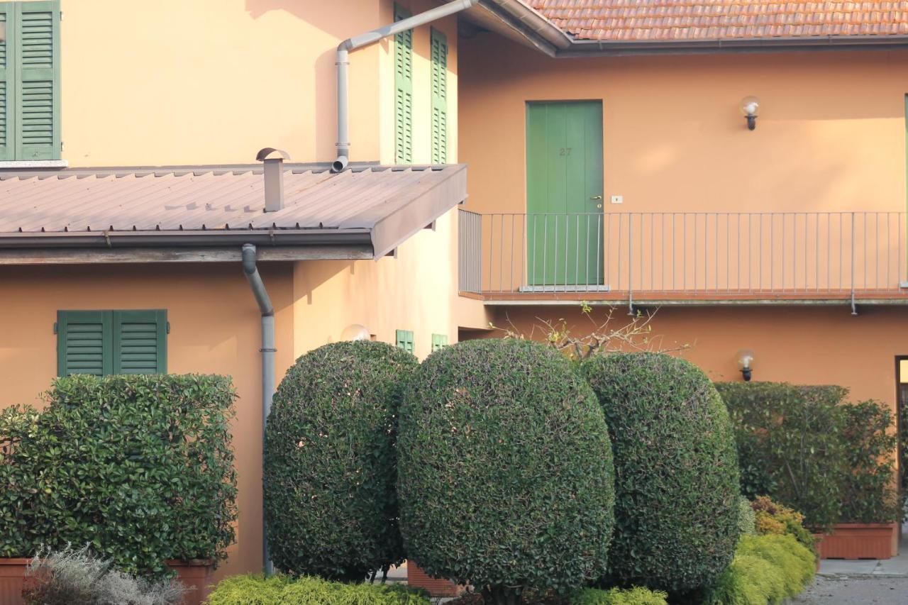 Albergo La Scaletta Cantu Bagian luar foto