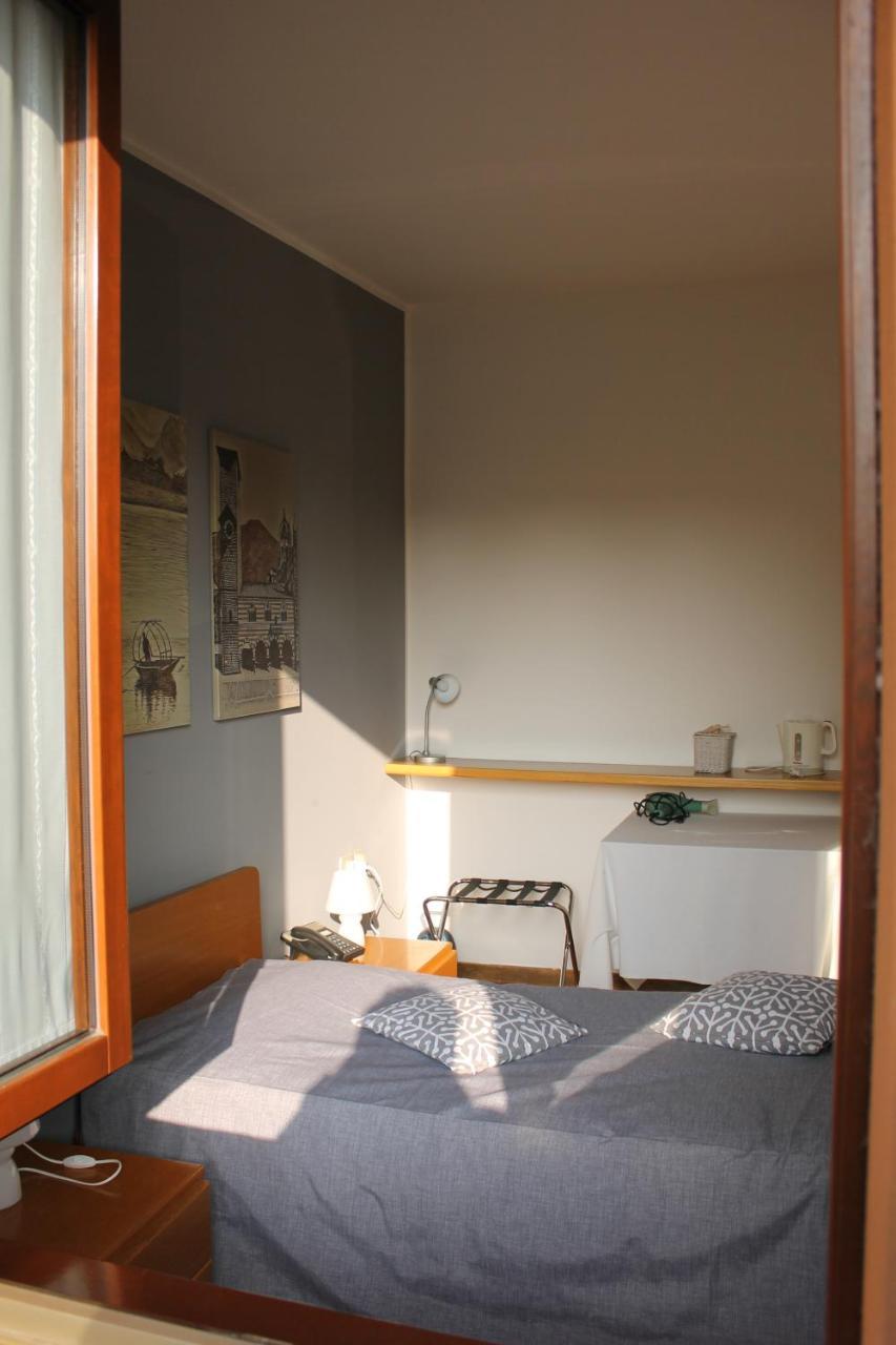 Albergo La Scaletta Cantu Bagian luar foto